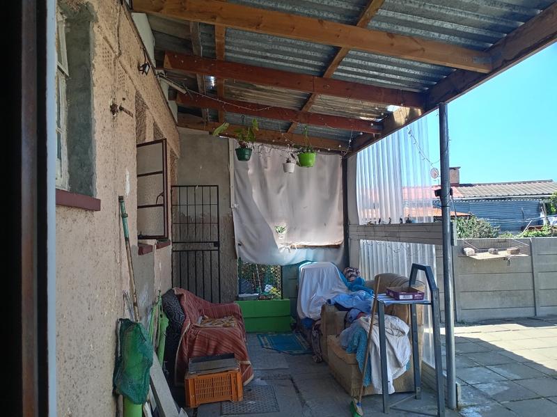 3 Bedroom Property for Sale in Kewtown Western Cape